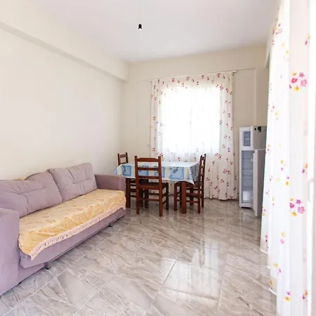Vila Zisi * Himare